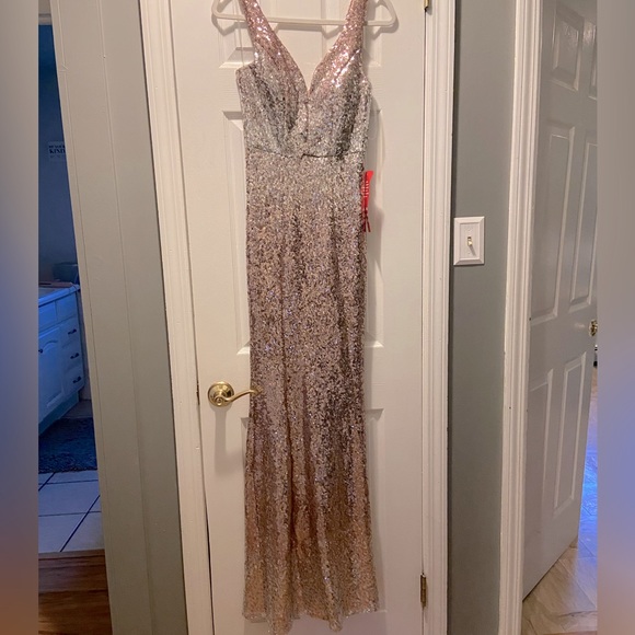 Pink and silver ombré sequence gown. - Picture 2 of 5